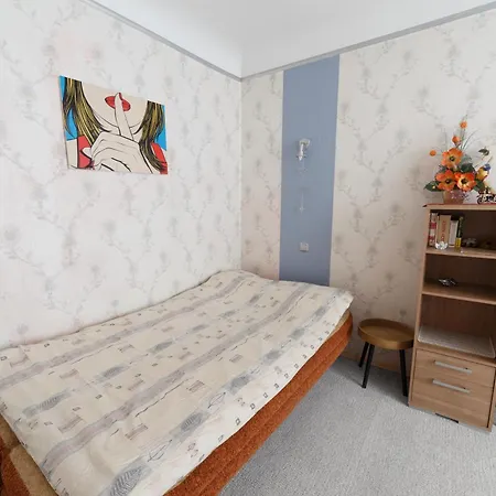 Bright, Quit Rooms For Up To 4 With Breakfast Riga Exterior photo